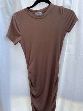 Popular 21 Ribbed Short Sleeve Midi Dress in Mauve Brown